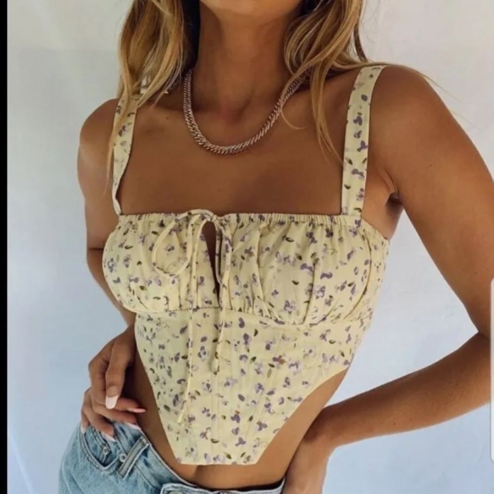 Princess polly HANNA‎ TOP YELLOW corset crop top Size 6 Nwot